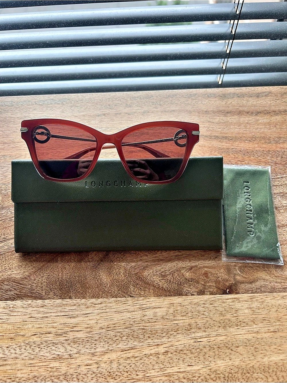Longchamp LO727S Cat-Eye Sunglasses Red